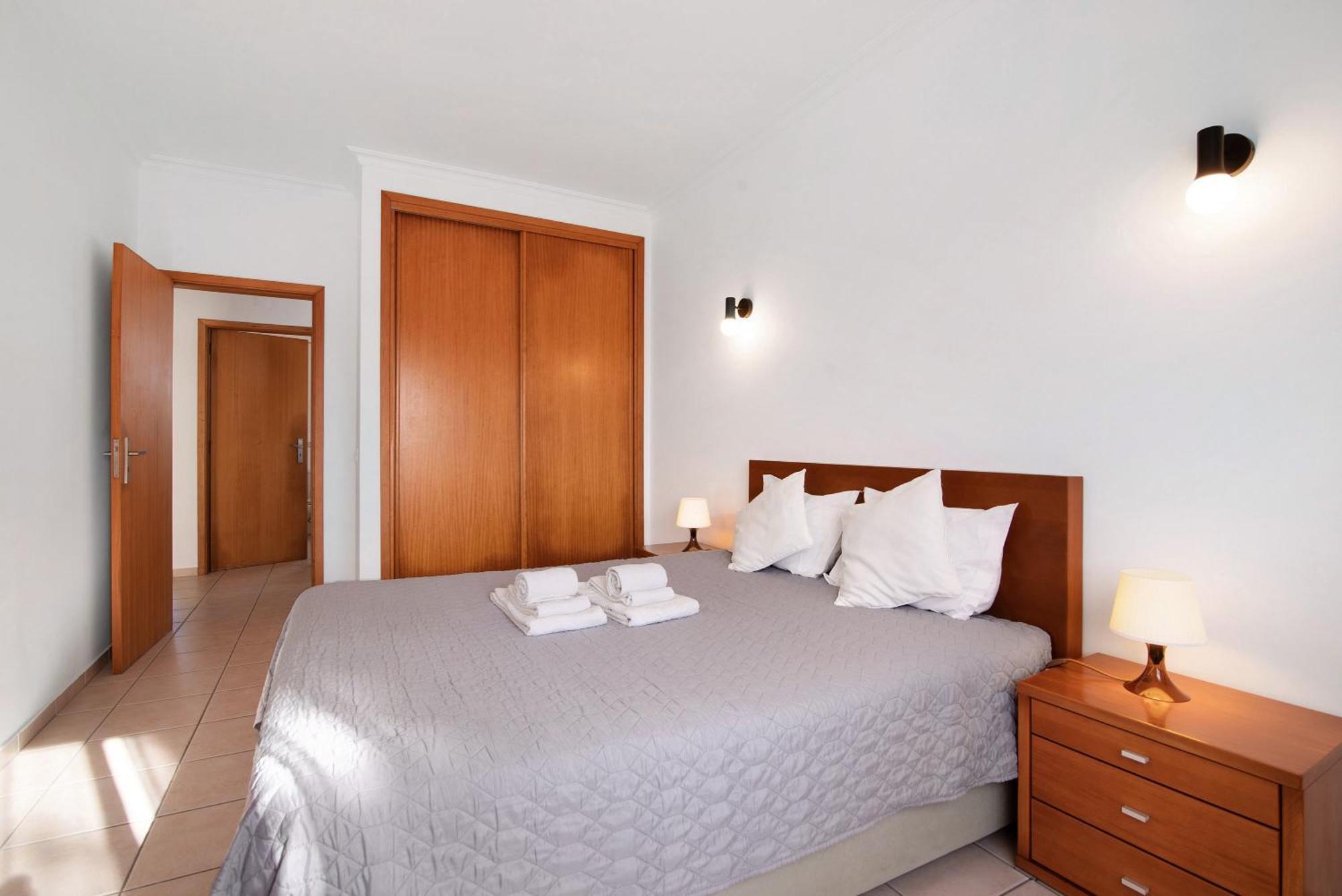 T1 Apartamentos Vista Alegre البوفيرا المظهر الخارجي الصورة